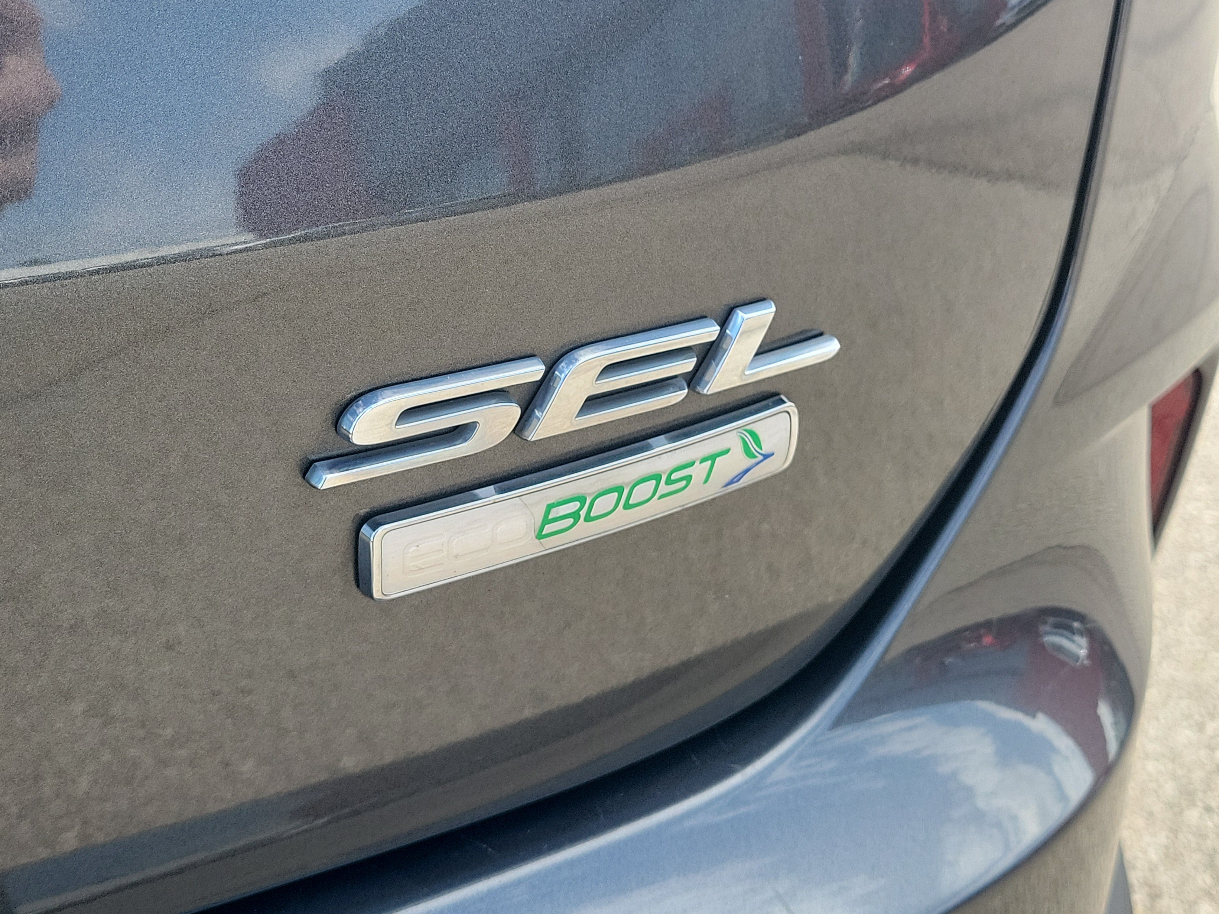 Used 2020 Gray Ford SEL image 7