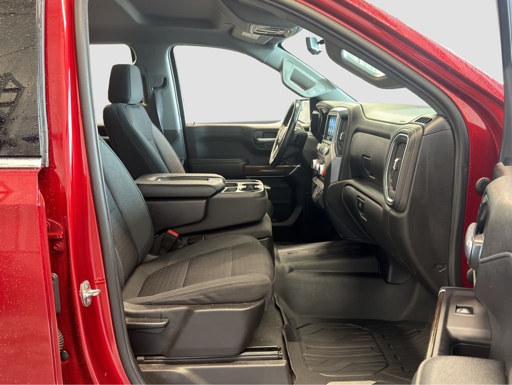 Used 2021 Red GMC SLE image 17