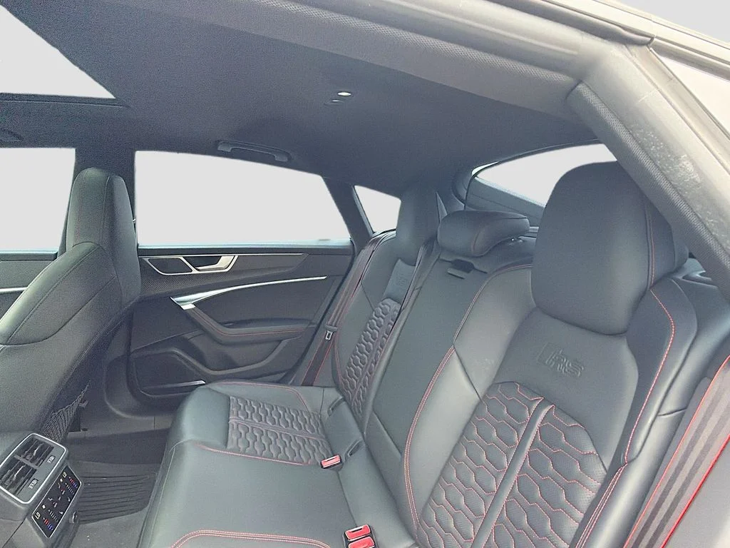 Used 2022  Audi 4.0T image 26