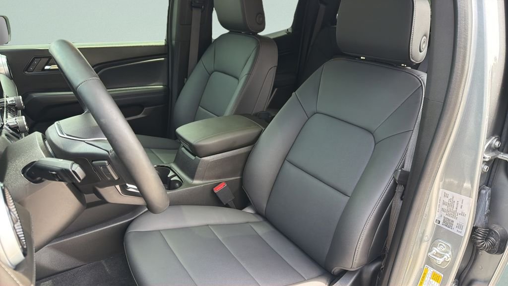 Used 2024 Gray Chevrolet LT image 27