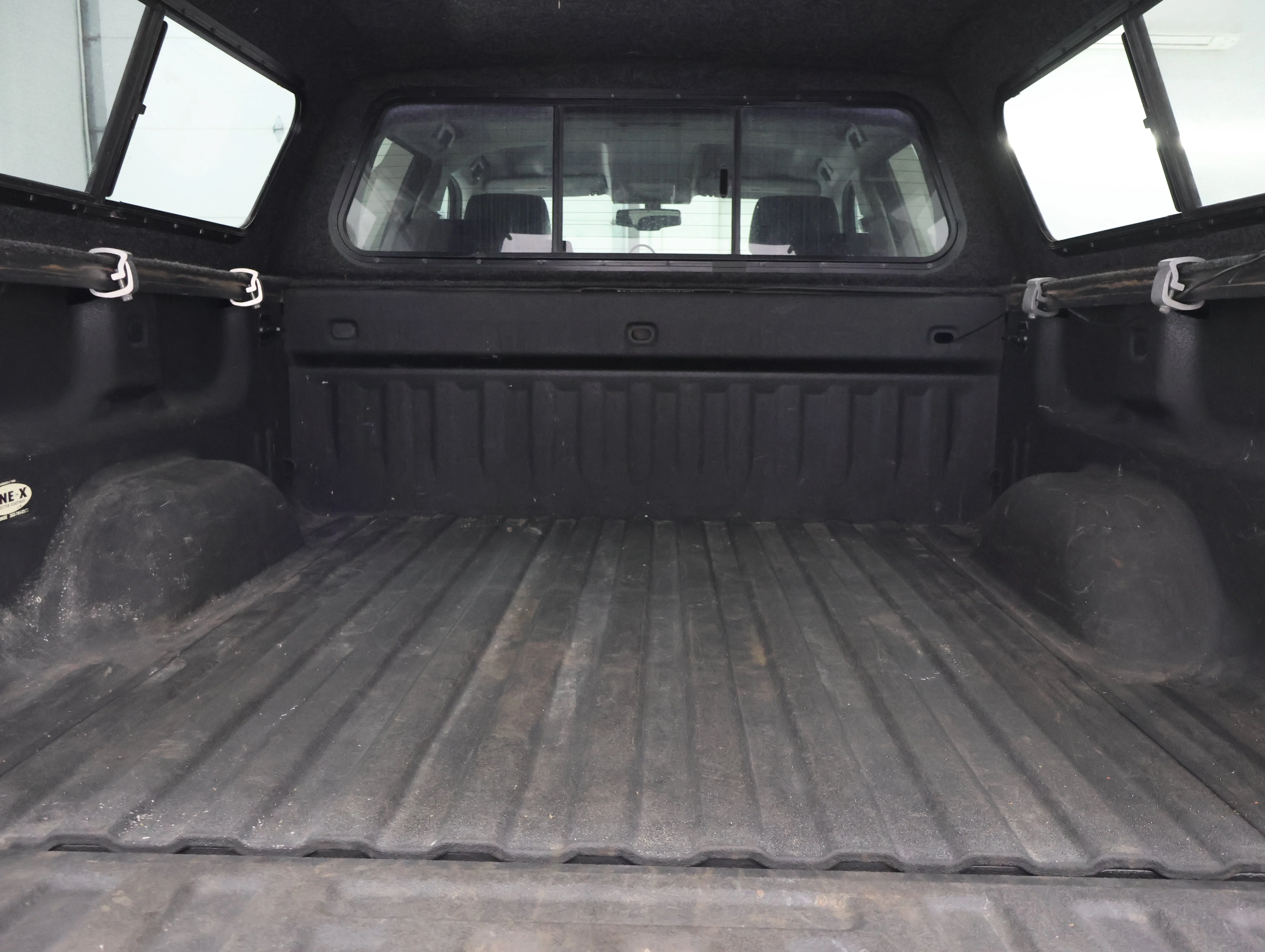 Used 2017 Onyx Black GMC SLT image 27
