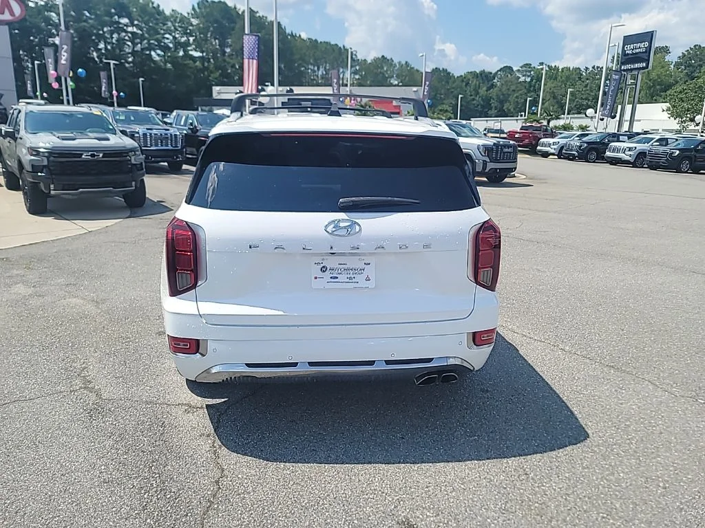 Used 2022 White Hyundai Calligraphy image 6