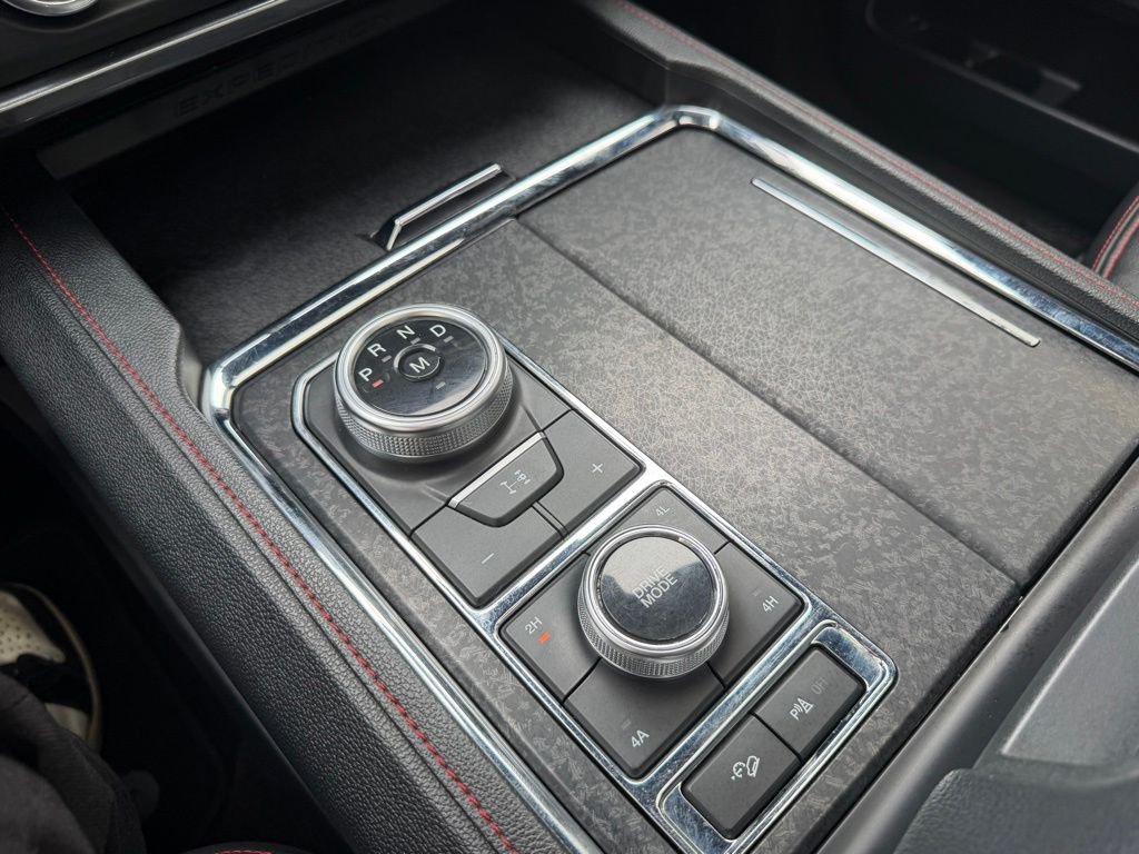 Used 2022 Black Ford Limited image 47