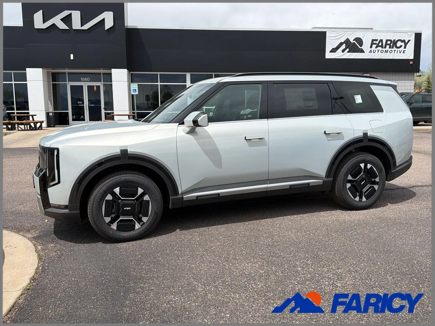 New 2027 Ivory Silver Kia EX image 1