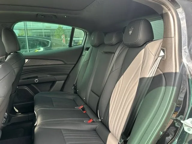 Used 2025 Black Maserati Base image 8