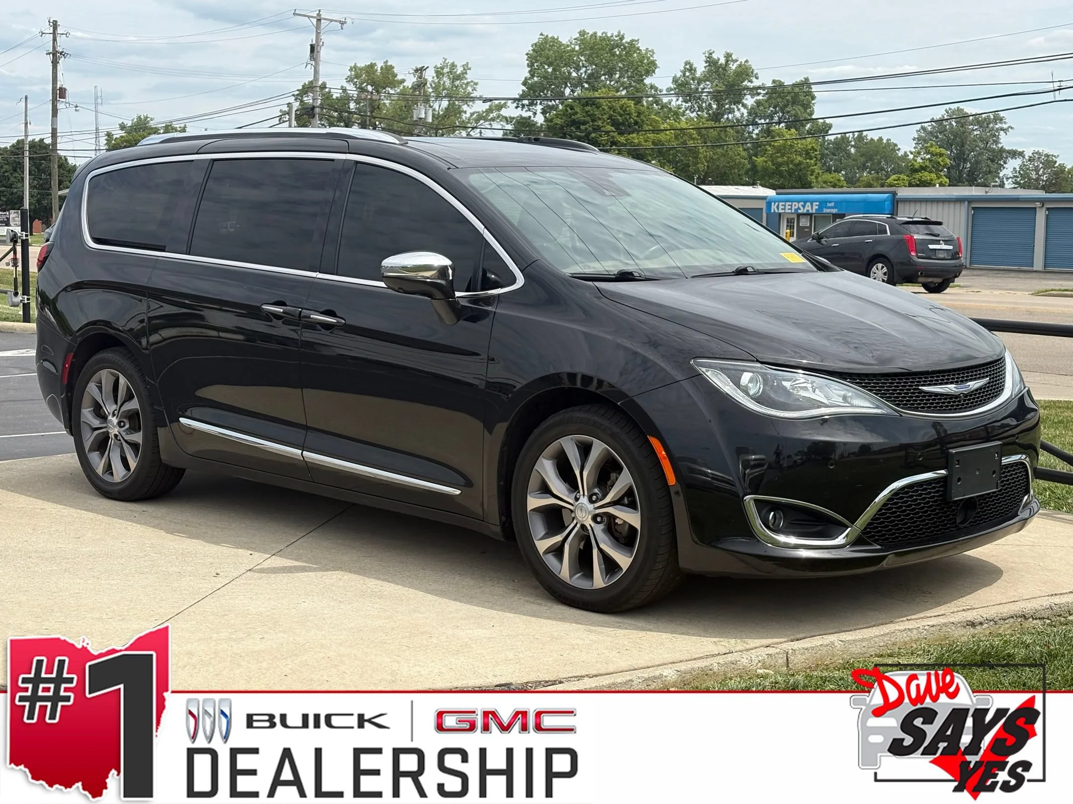 Used 2019 Black Chrysler Limited image 1