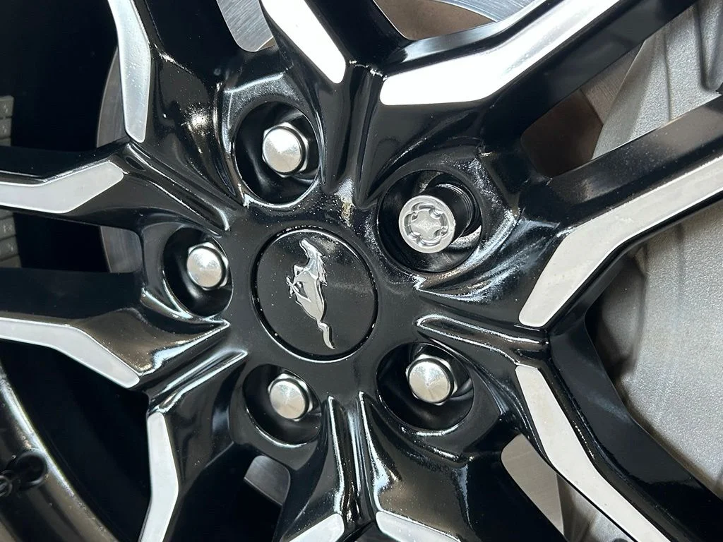 Used 2023 Silver Metallic Ford GT image 27