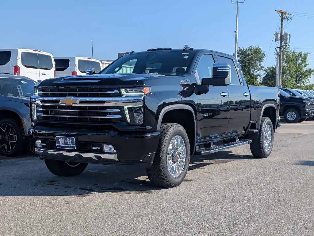 Used 2023 BLACK Chevrolet High Country image 6