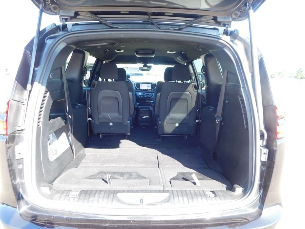 Used 2021 Black Chrysler Touring image 25