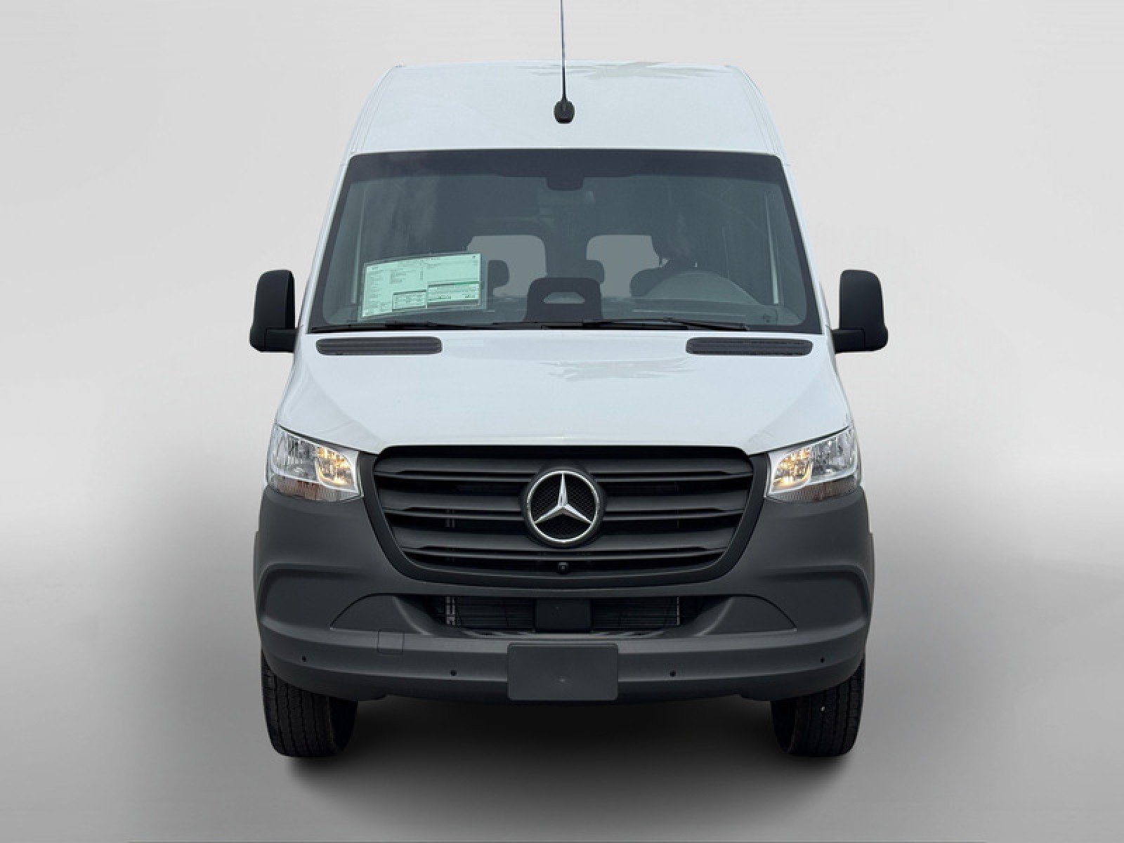 New 2026 Arctic+White Mercedes-Benz DCVS2S image 8