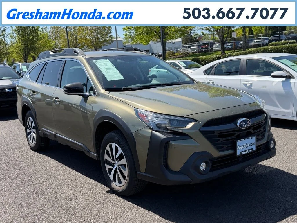 2024 Subaru Outback Premium's photo