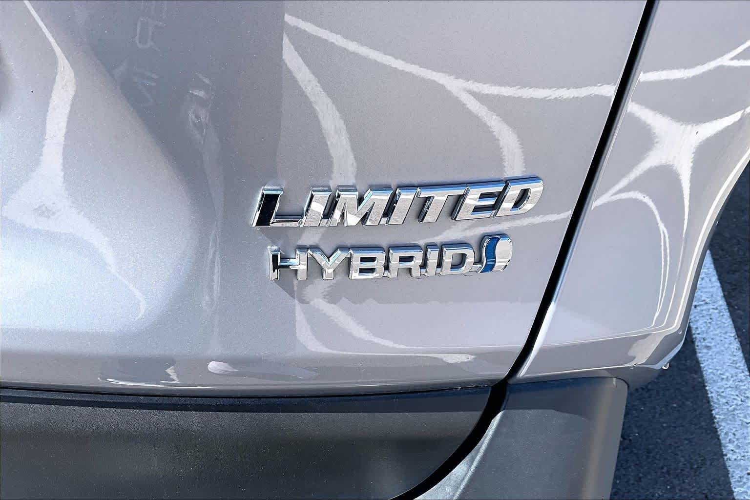Used 2023 Silver Sky Metallic Toyota Hybrid Limited image 10