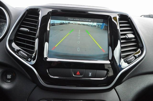 Used 2022 Gray Jeep Limited image 36