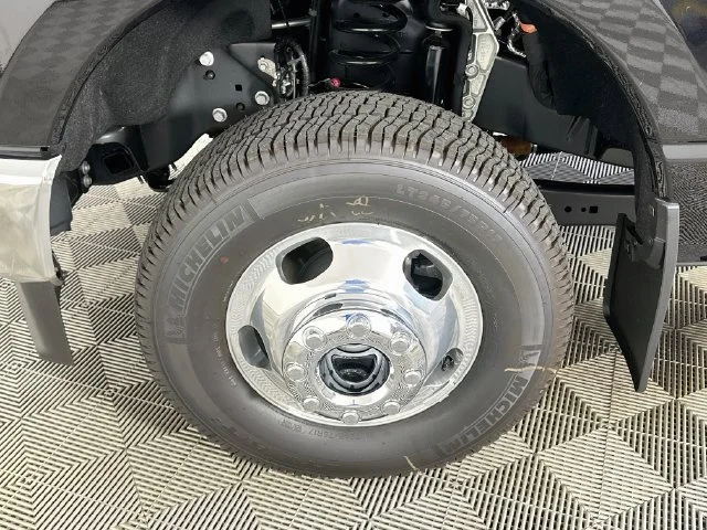New 2026 Ford F-350SD Lariat