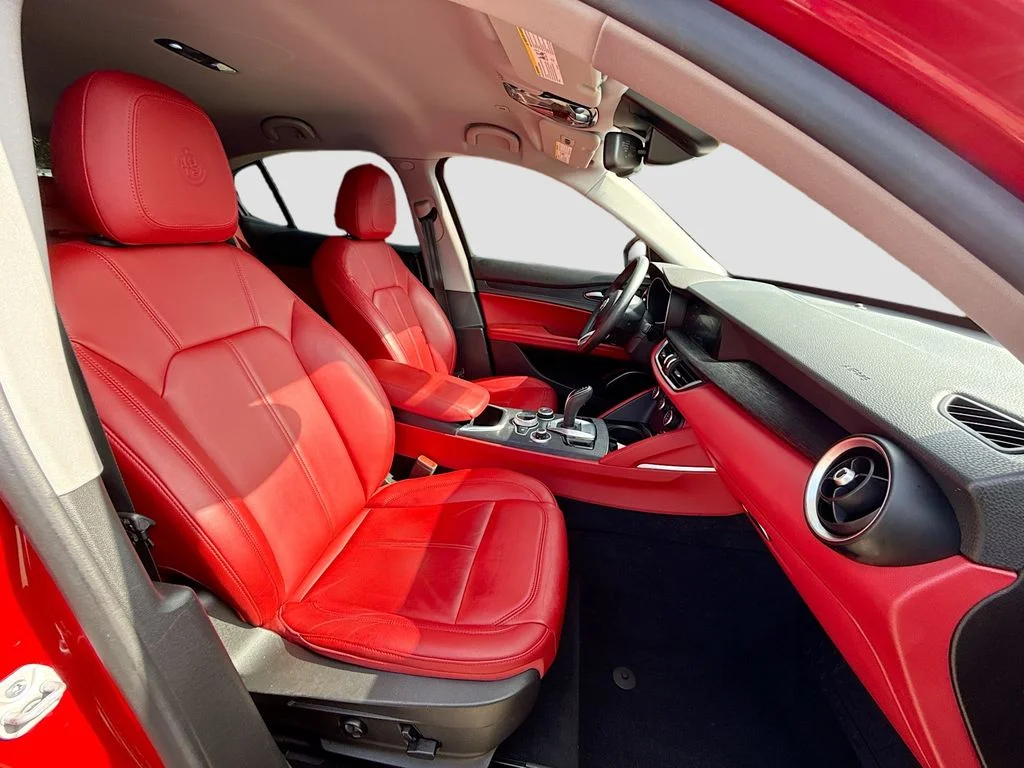 Used 2021 Alfa Rosso Alfa Romeo Sprint image 27
