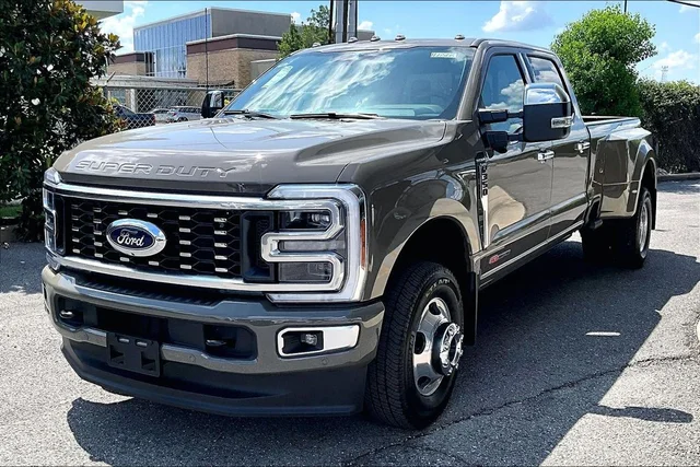 2026 Ford Super Duty F-350® Platinum®