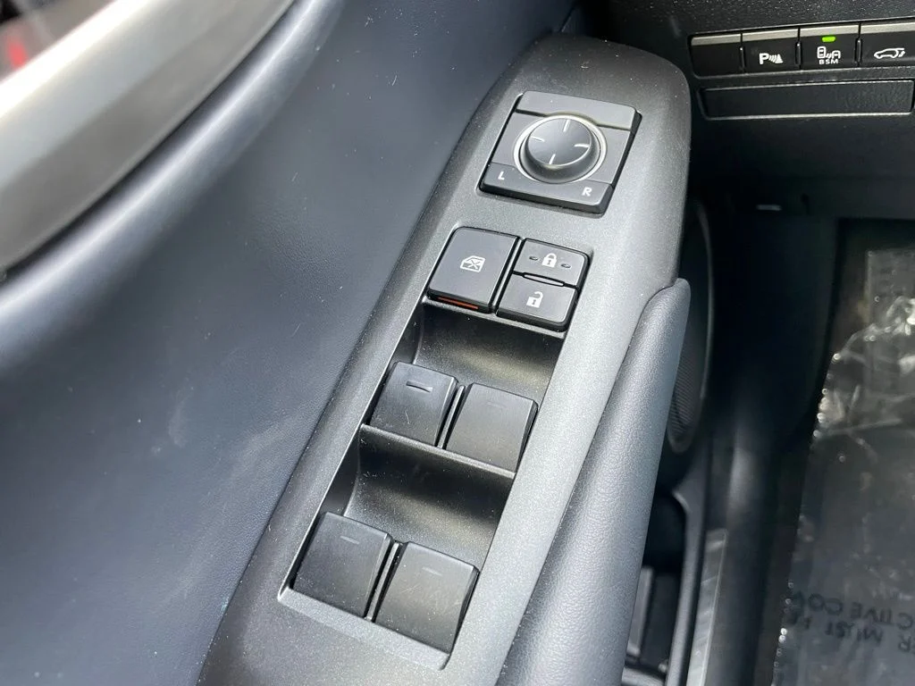 Used 2017 Obsidian Black Lexus 200t F Sport image 26