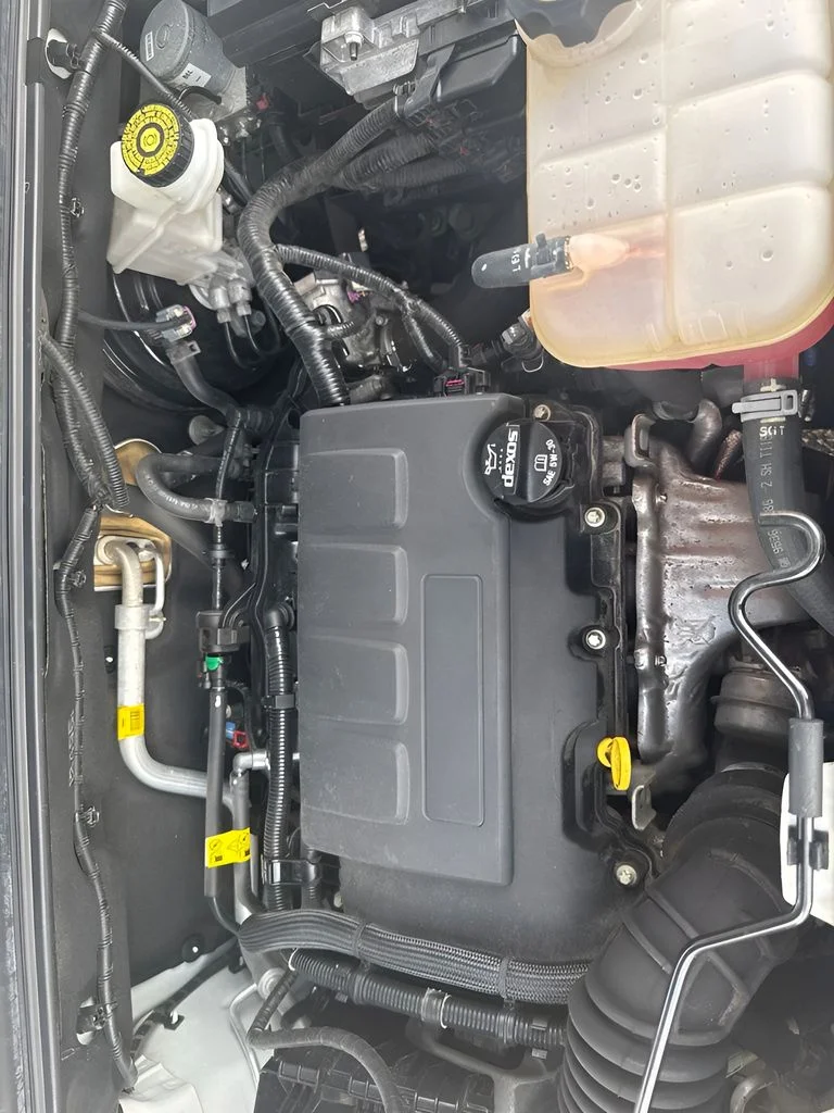 Used 2021 White Buick Preferred image 33