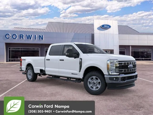 New 2026 Oxford White Ford XLT image 1