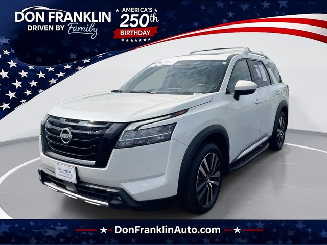 2023 Nissan Pathfinder Platinum