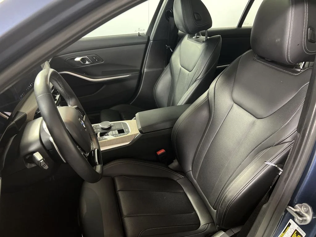 Used 2025 Blue BMW 330i image 13