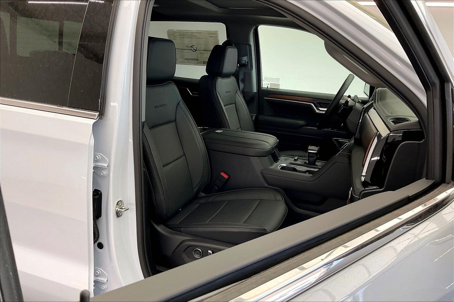 2026 GMC Sierra 1500 Denali - Photo 9