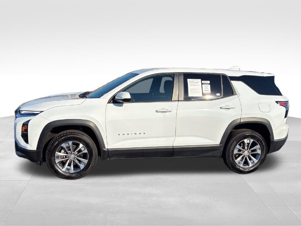 Used 2025 White Chevrolet LT image 2