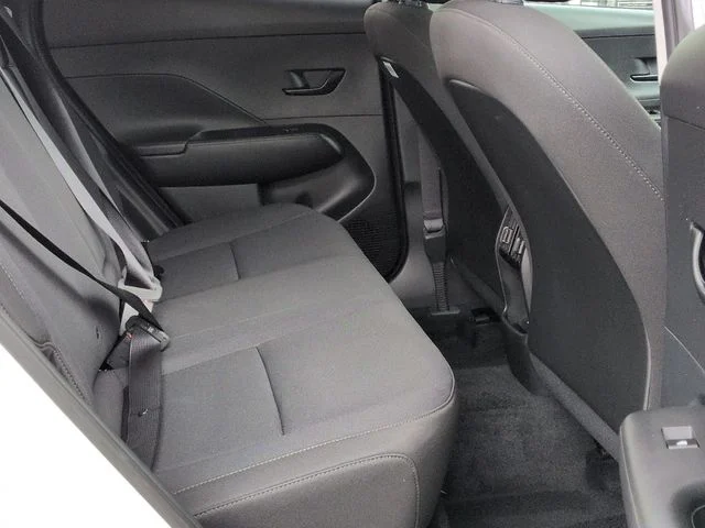 Used 2026 White Hyundai SEL Sport image 26