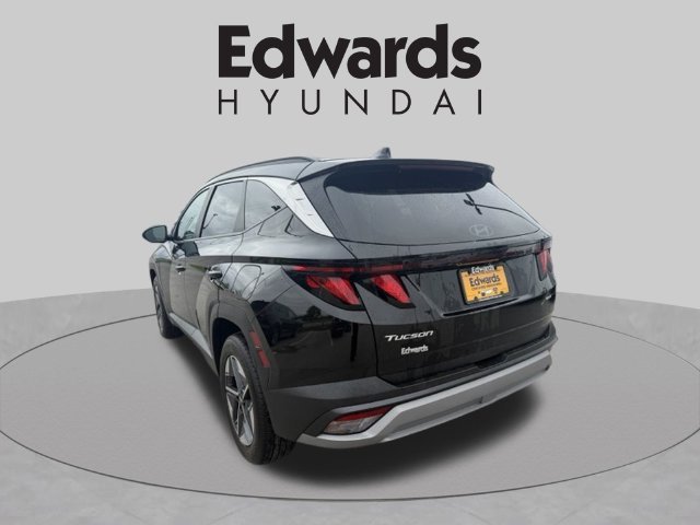 Used 2025 Black Hyundai SEL image 8