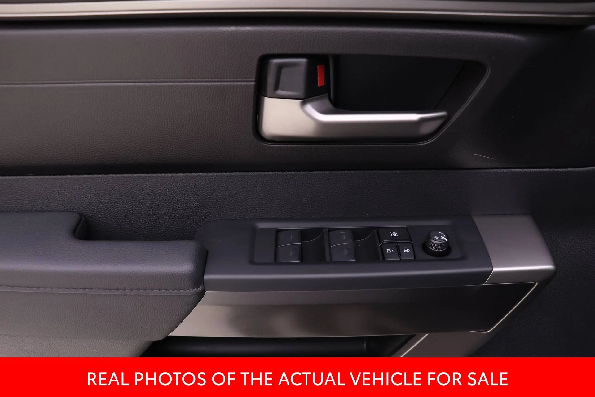 2026 Toyota Tundra SR5 - Photo 8