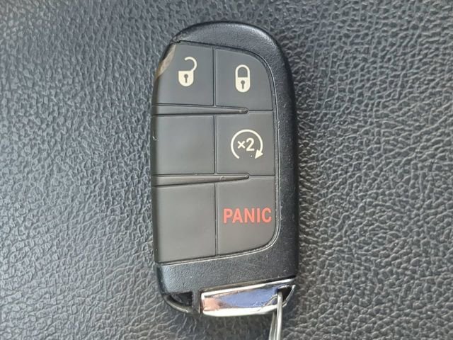 Certified Used 2023 White Jeep Latitude Lux image 34