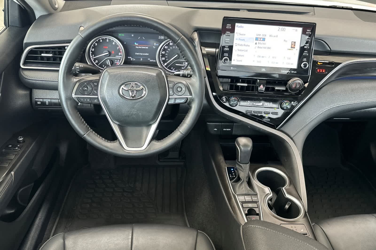 Used 2022 Wind Chill Pearl Toyota XLE image 15