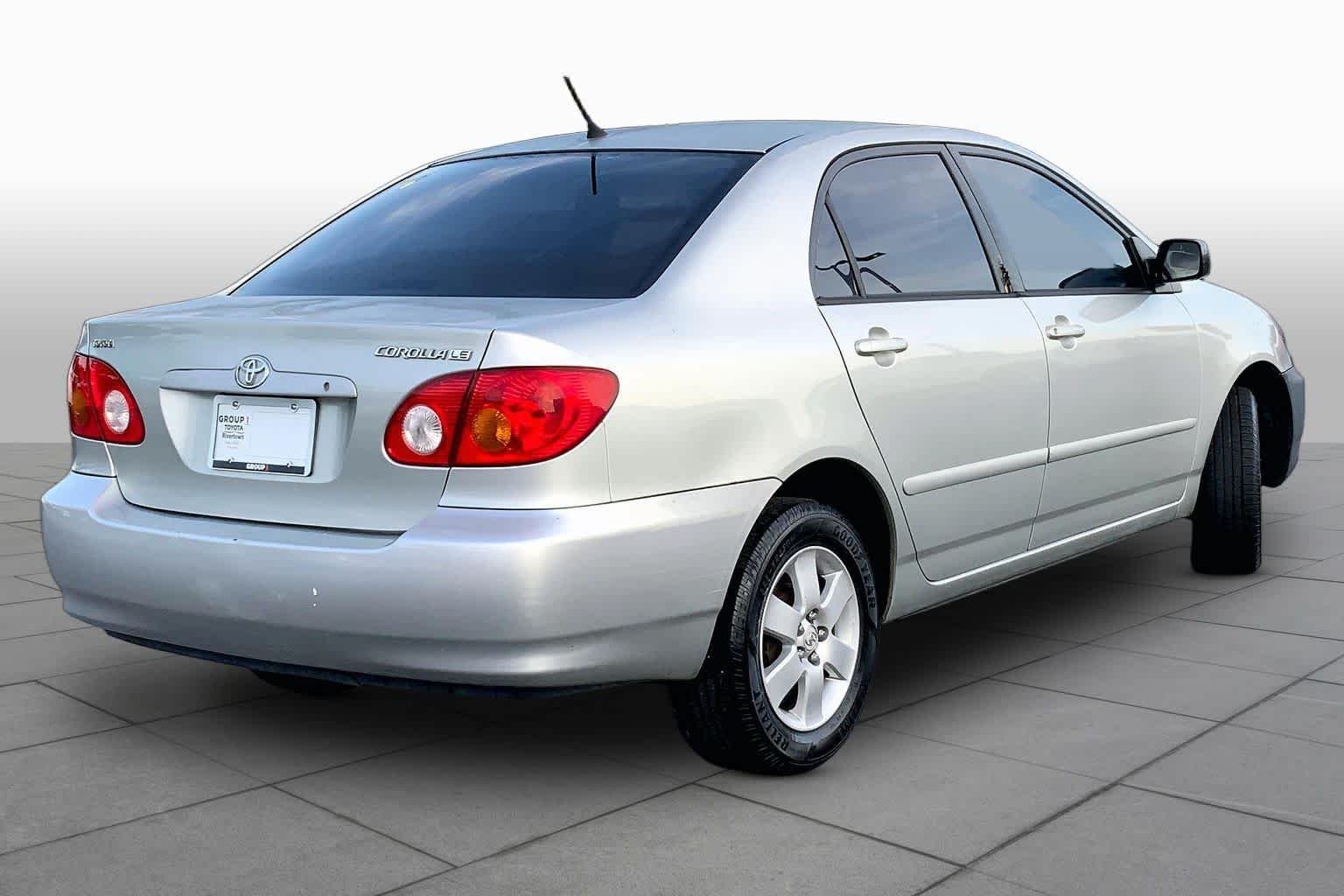 Used 2003 Lunar Mist Metallic Toyota LE image 11