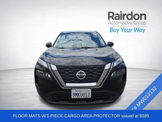 Used 2021 Super Black Nissan S image 2