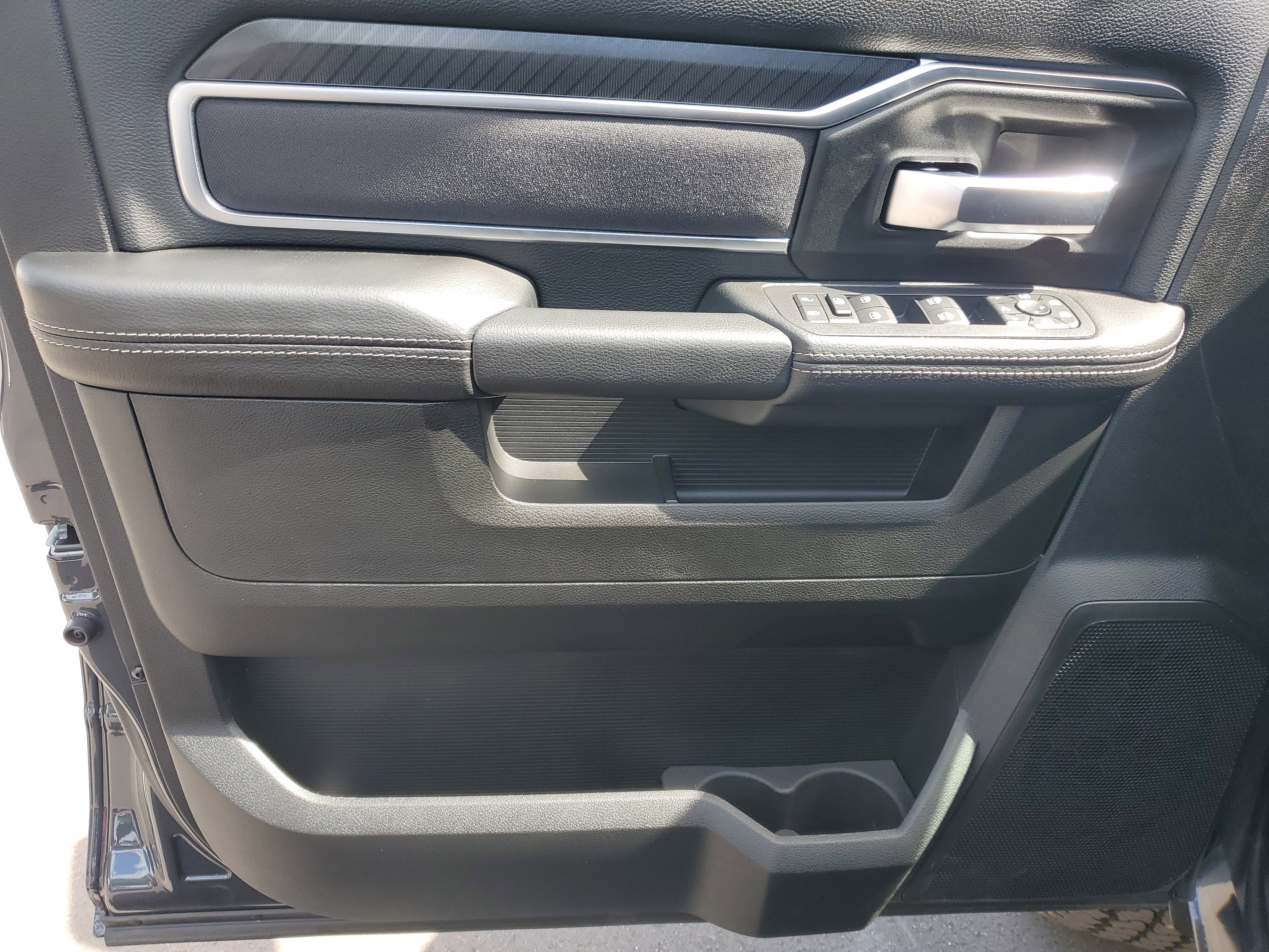 2026 RAM 2500 Big Horn - Photo 12