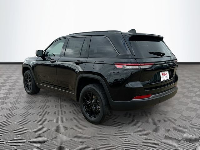 New 2026 Black Jeep Laredo Altitude image 5