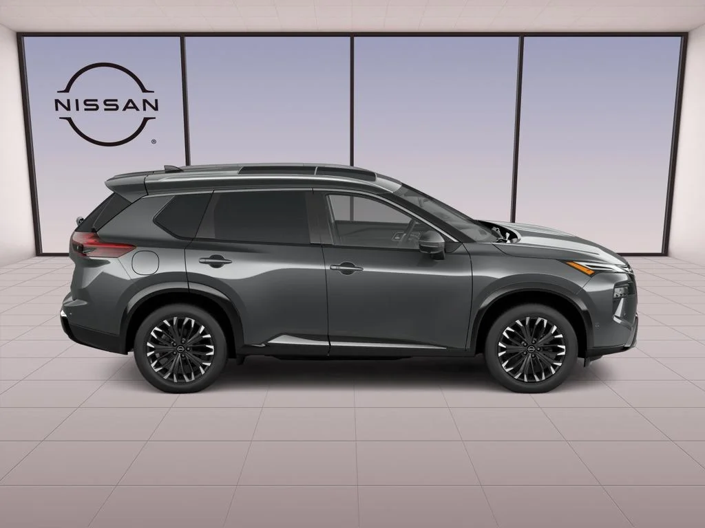 New 2026 Gray Nissan Platinum image 4