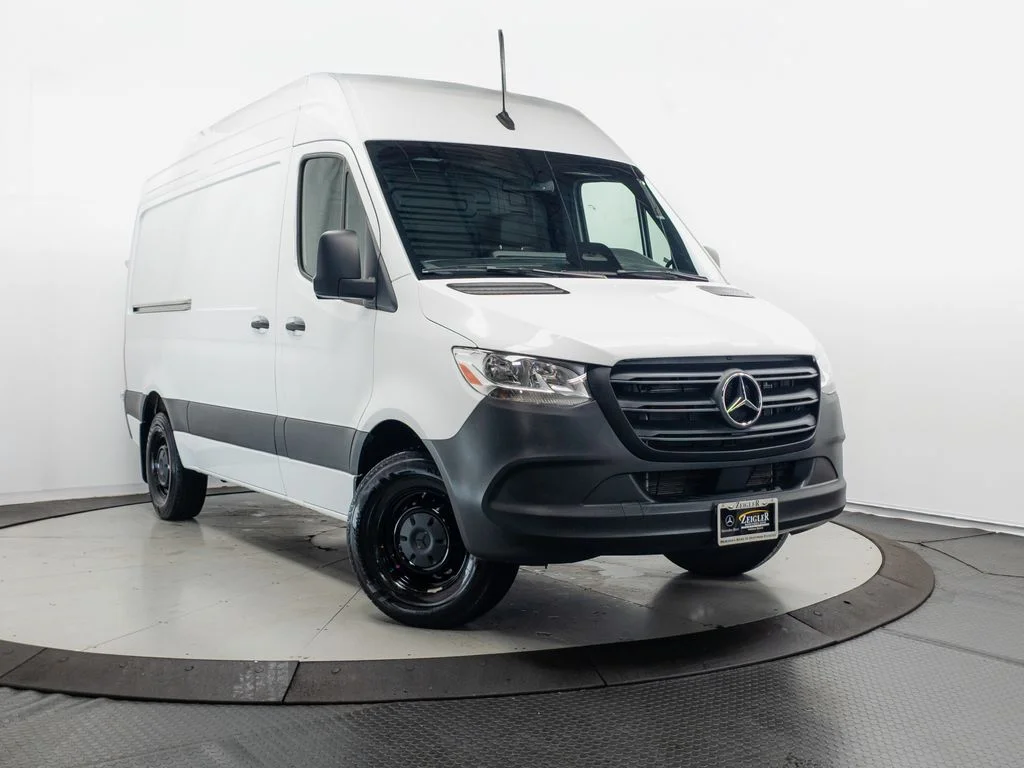 Used 2025 White Mercedes-Benz Cargo 144 WB image 1
