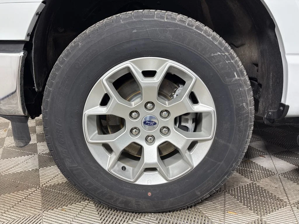 Certified Used 2023  Ford XLT image 14