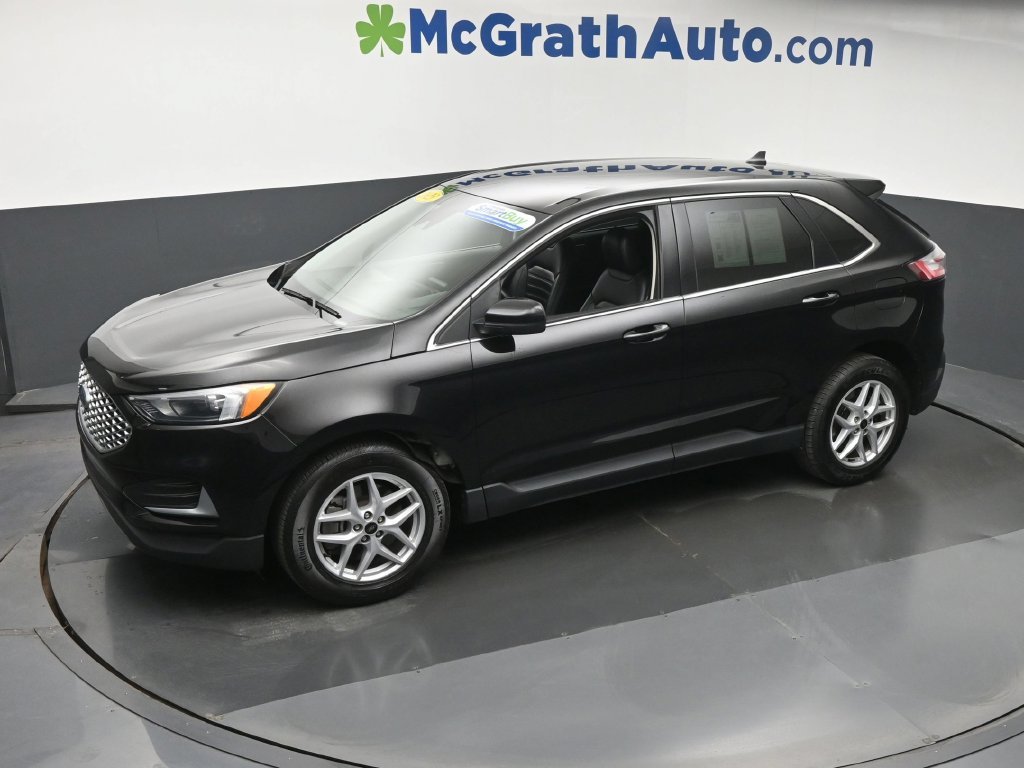 Used 2023 Black Ford SEL image 21