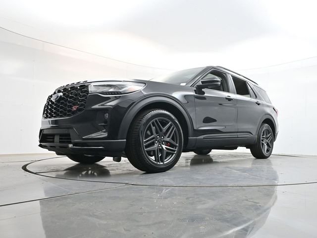 New 2026 Agate Black Metallic Ford ST image 43