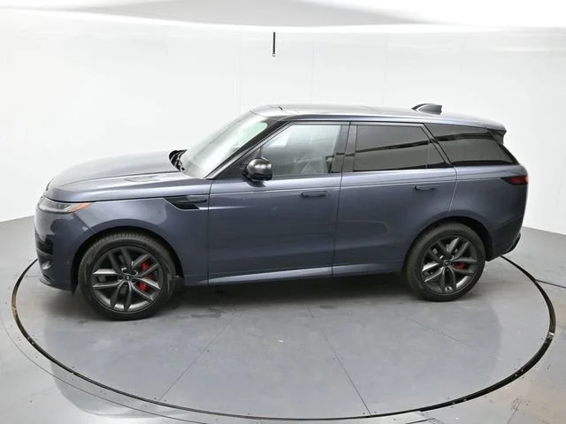 Used 2024 Varesine Blue Metallic [blue] Land Rover Dynamic SE image 36