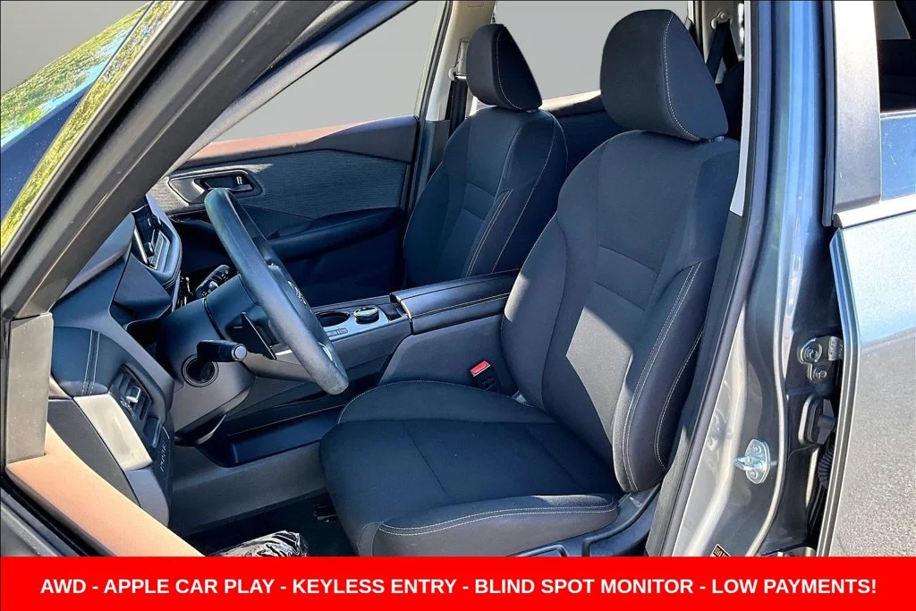 Used 2023 Gray Nissan S image 19