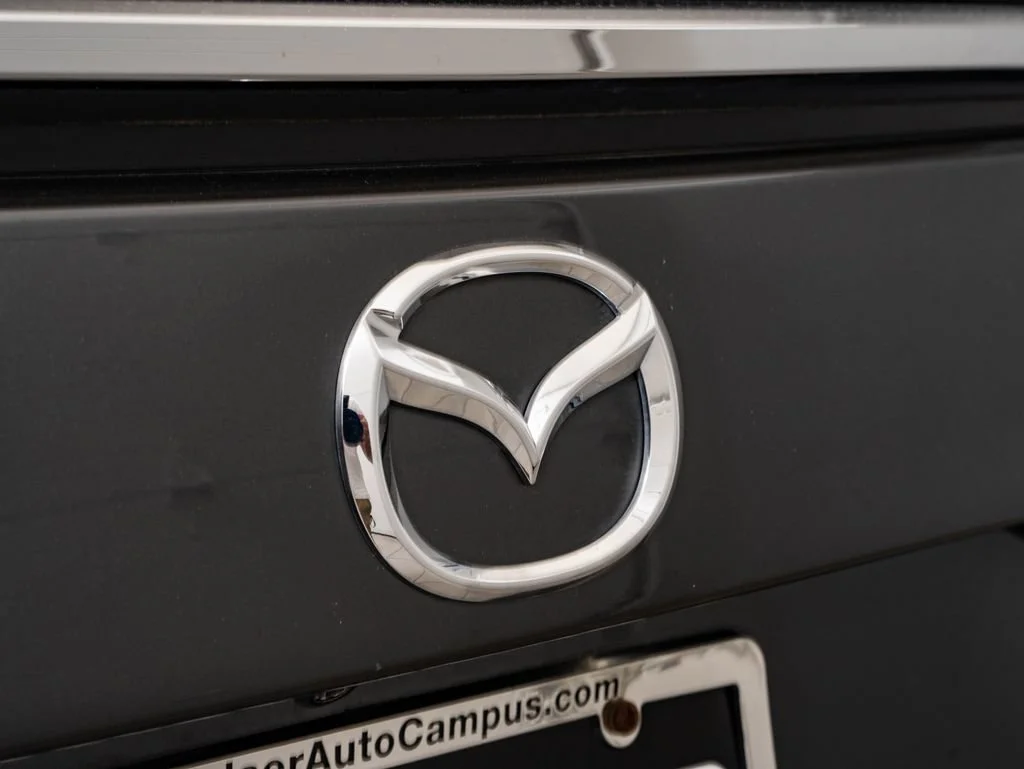 Used 2020 Machine Gray Metallic Mazda Signature image 18