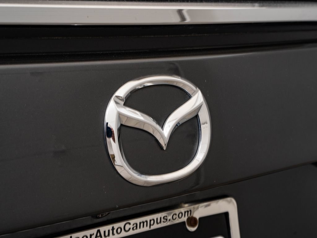 Used 2020 Machine Gray Metallic Mazda Signature image 18