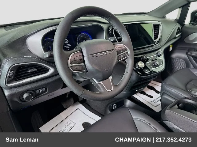 2027 Chrysler Pacifica Select - Photo 9