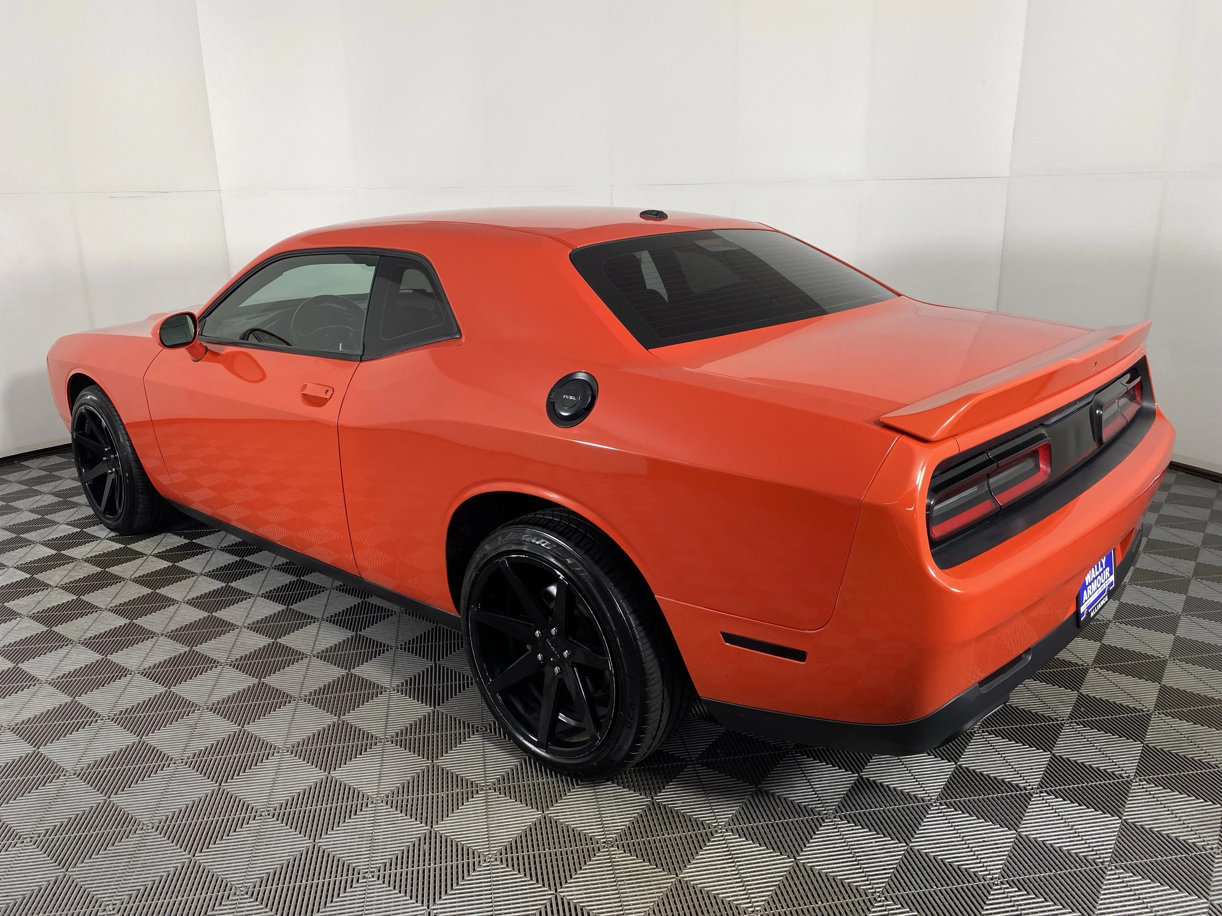 Used 2019 Go Mango Dodge SXT image 7
