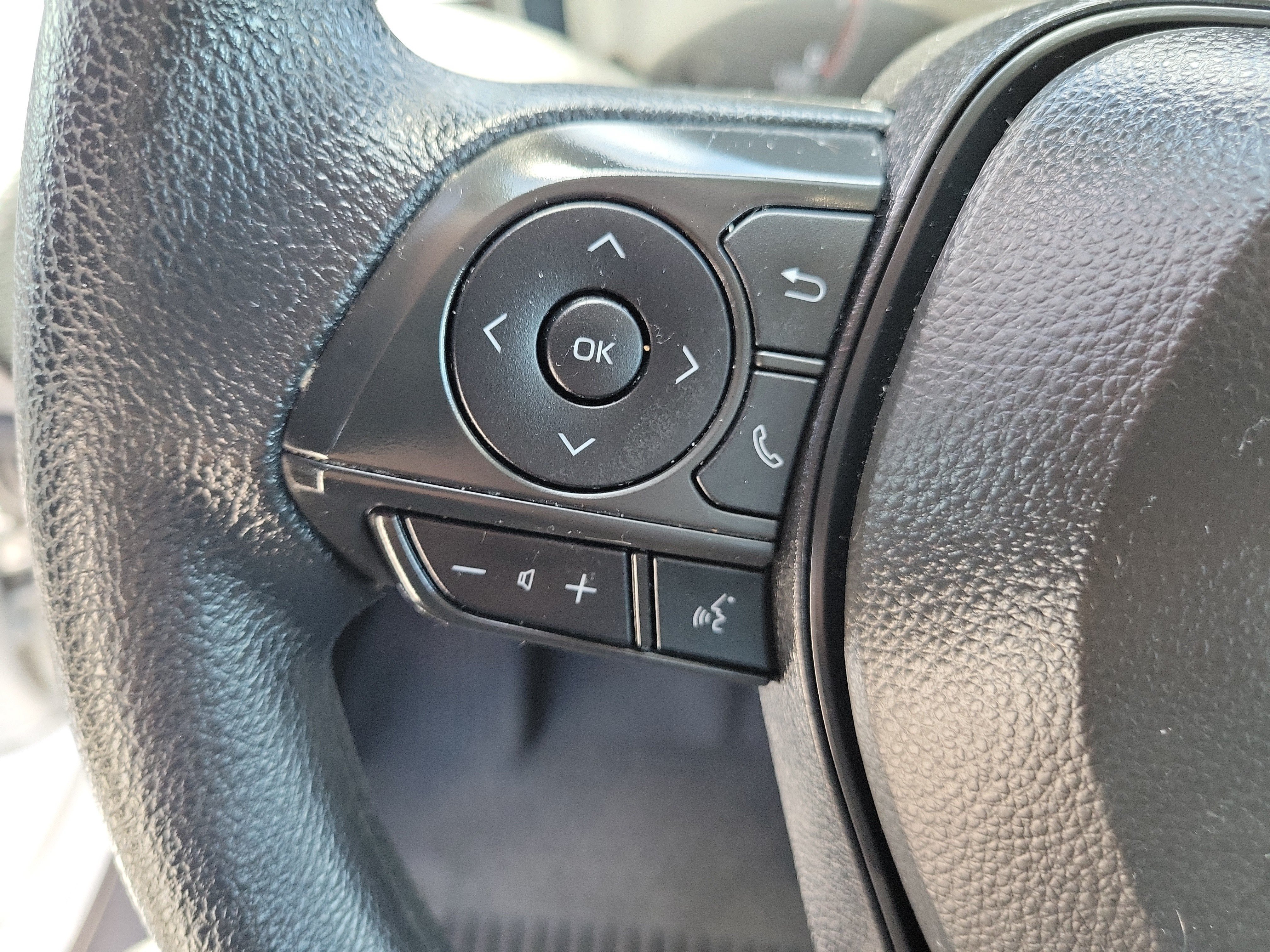 Used 2025 Classic Silver Metallic Toyota LE image 24