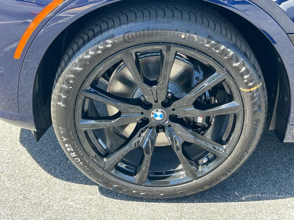 New 2027 Tanzanite Blue II Metallic BMW xDrive40i image 9