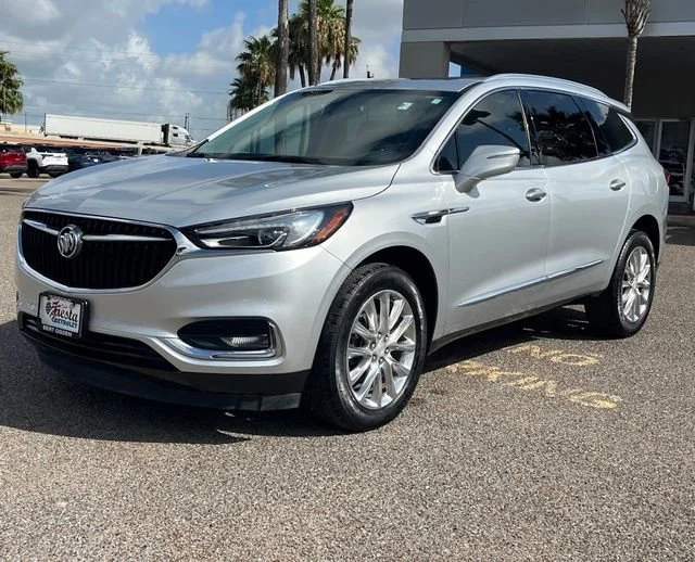 Used 2021 Includes Spectra Gray lower exterior accent color.) Buick Essence image 3